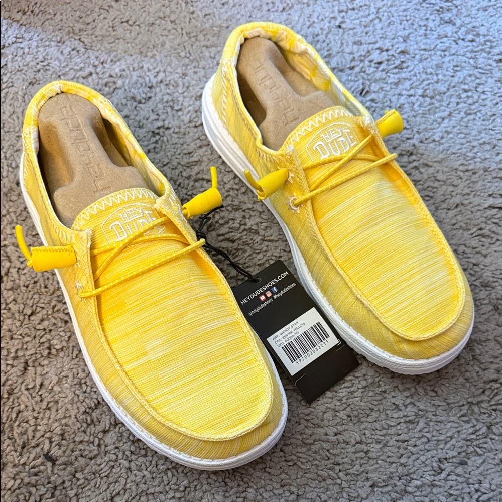 Hey Dude Woman’s Size 9 NWT